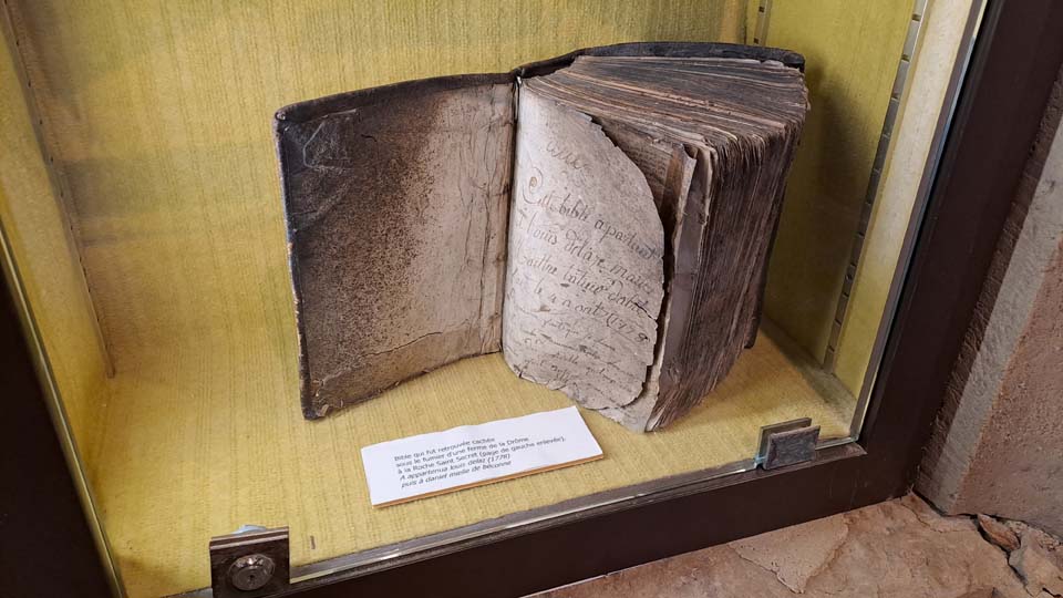 Au musée du Protestantisme Dauphinois au Poët-Laval dans la Drôme