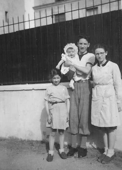 Fernande (9 ans), Antoine (15 ans) et Jeanine (13 ans) en 1948